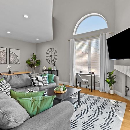 West End Whimsy | Jz Vacation Rentals Tower Grove المظهر الخارجي الصورة