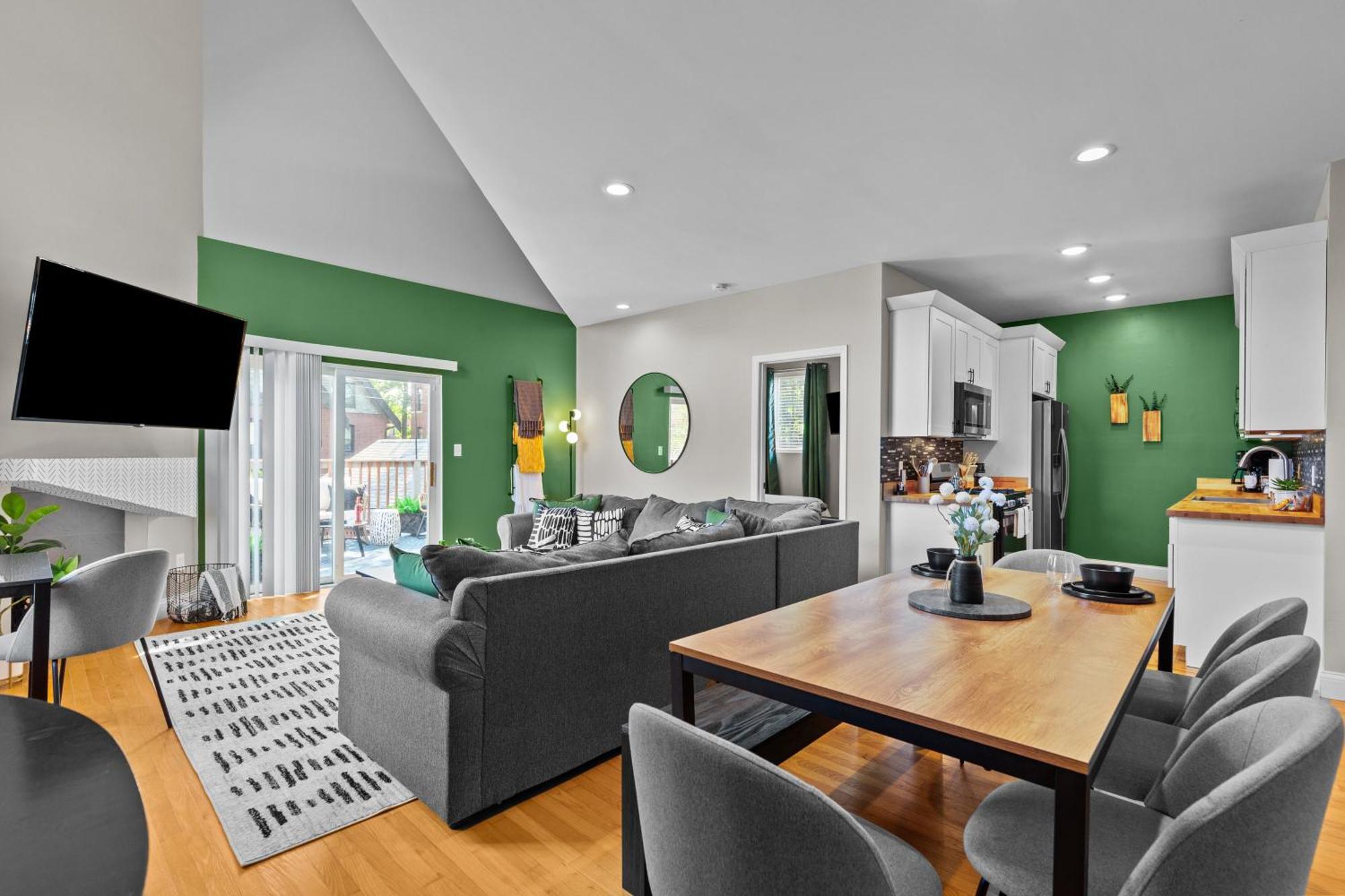 West End Whimsy | Jz Vacation Rentals Tower Grove المظهر الخارجي الصورة